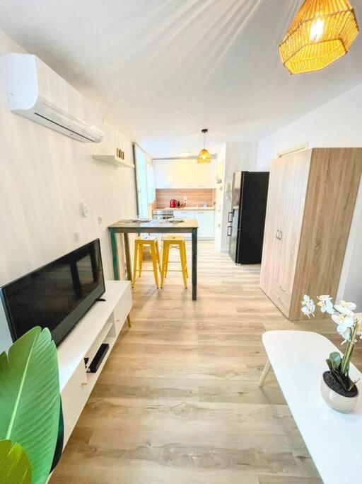 Studio Cosy - 2 Pers - Beziers - Centre - Terrasse - Clim Екстериор снимка